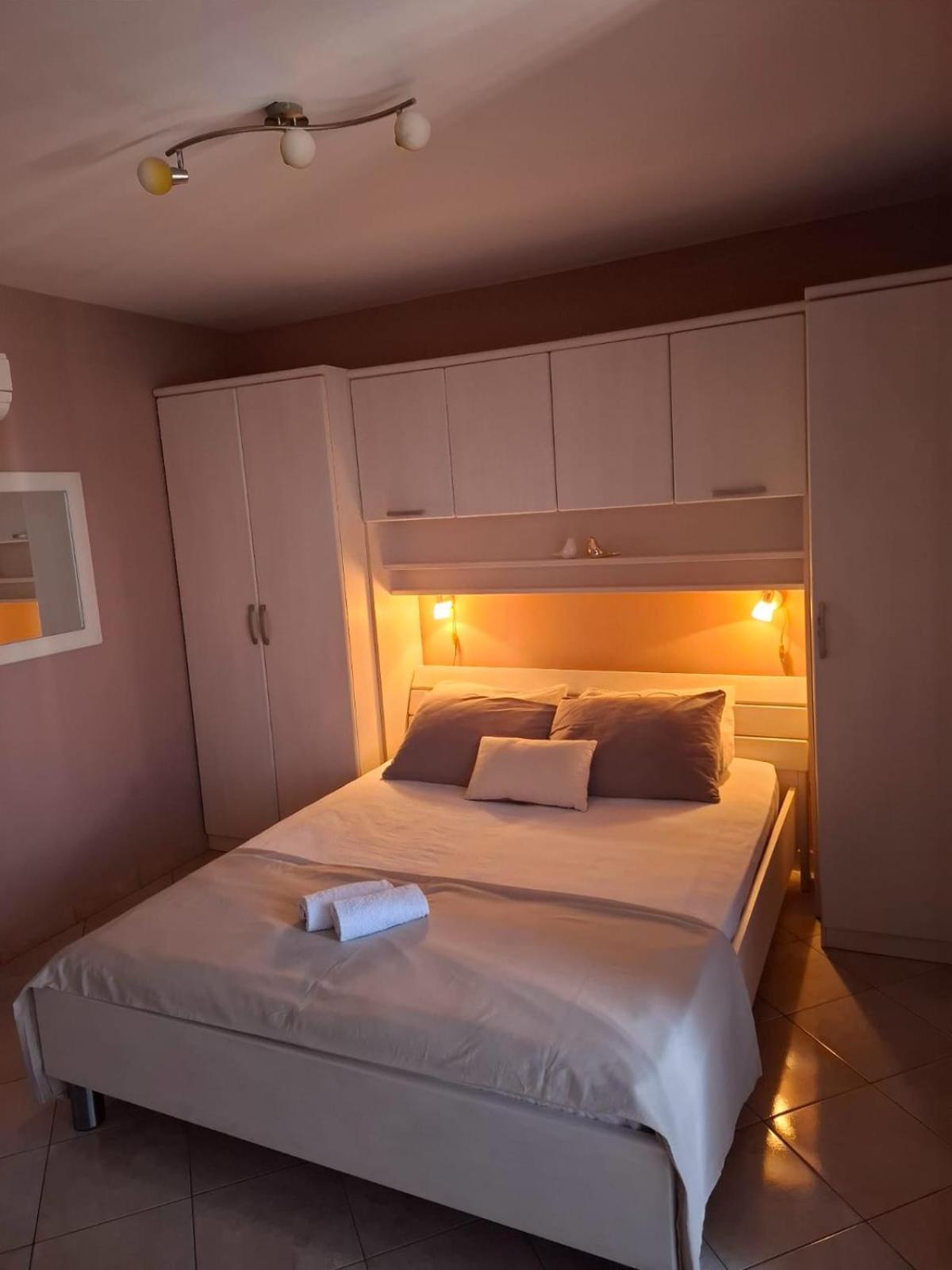 Happy Basset Terrace Apartment Makarska Ngoại thất bức ảnh