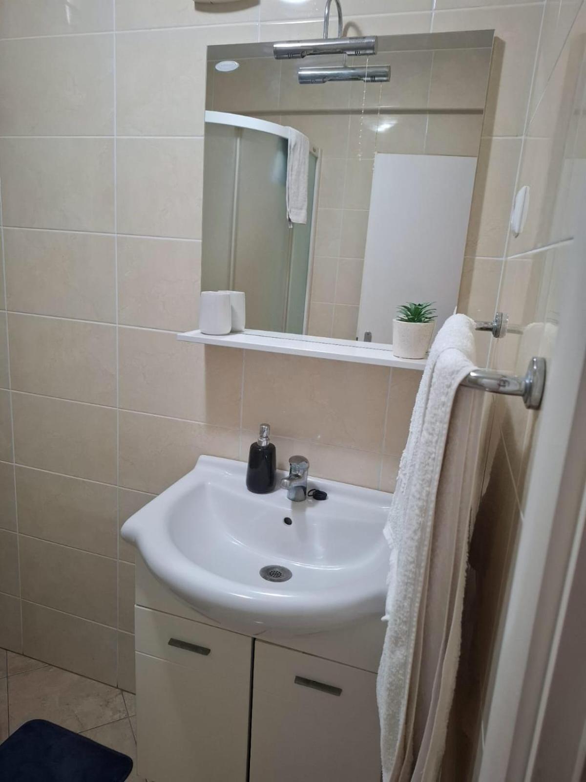 Happy Basset Terrace Apartment Makarska Ngoại thất bức ảnh